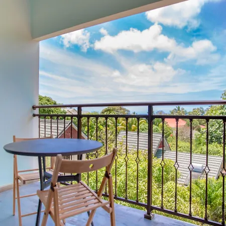 Spacious Apartment With Sea View Au Cap 124 M²