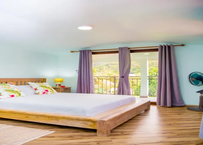 Spacious With Sea View, Au Cap, 124 M² Appartement *