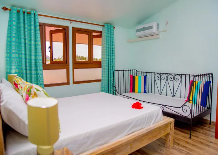 Spacious With Sea View, Au Cap, 124 M² Appartement *